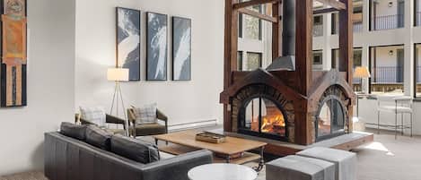 Condo, 2 Bedrooms | Interior