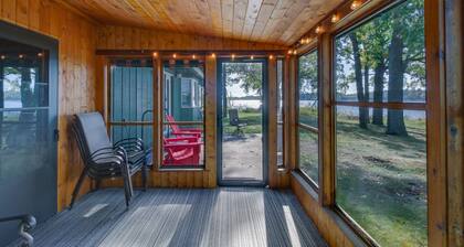 Lakefront Walker Home w/ Boat Dock & Lift!