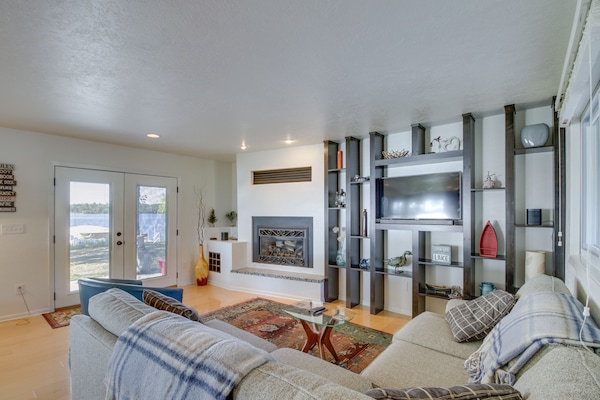 Walker Vacation Rental | 3BR | 2BA | 1,360 Sq Ft | 2 Exterior Stairs