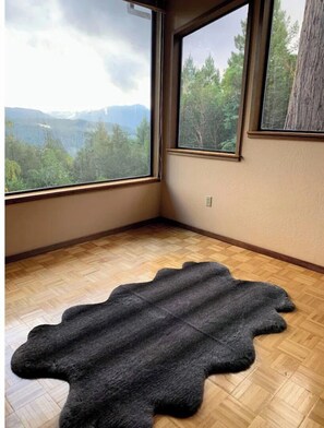 Interior - *Ten Trees* Cabin, Secluded, Near Redwood Parks (Myers Flat)