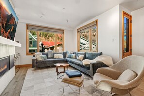 Townhome, 4 Bedrooms | Living area