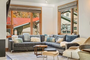 Townhome, 4 Bedrooms | Living area