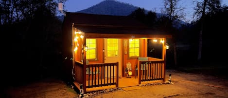 Cabin, 1 Queen Bed | Exterior