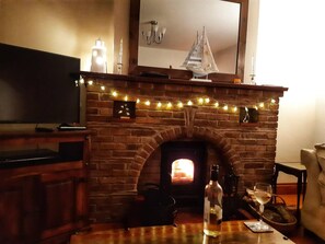 Cottage | Interior - Beautiful 6-bed Dog Friendly Cottage in Heacham (King's Lynn)