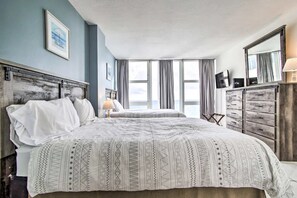 Apartment, 1 Bedroom | 1 bedroom, iron/ironing board, free WiFi