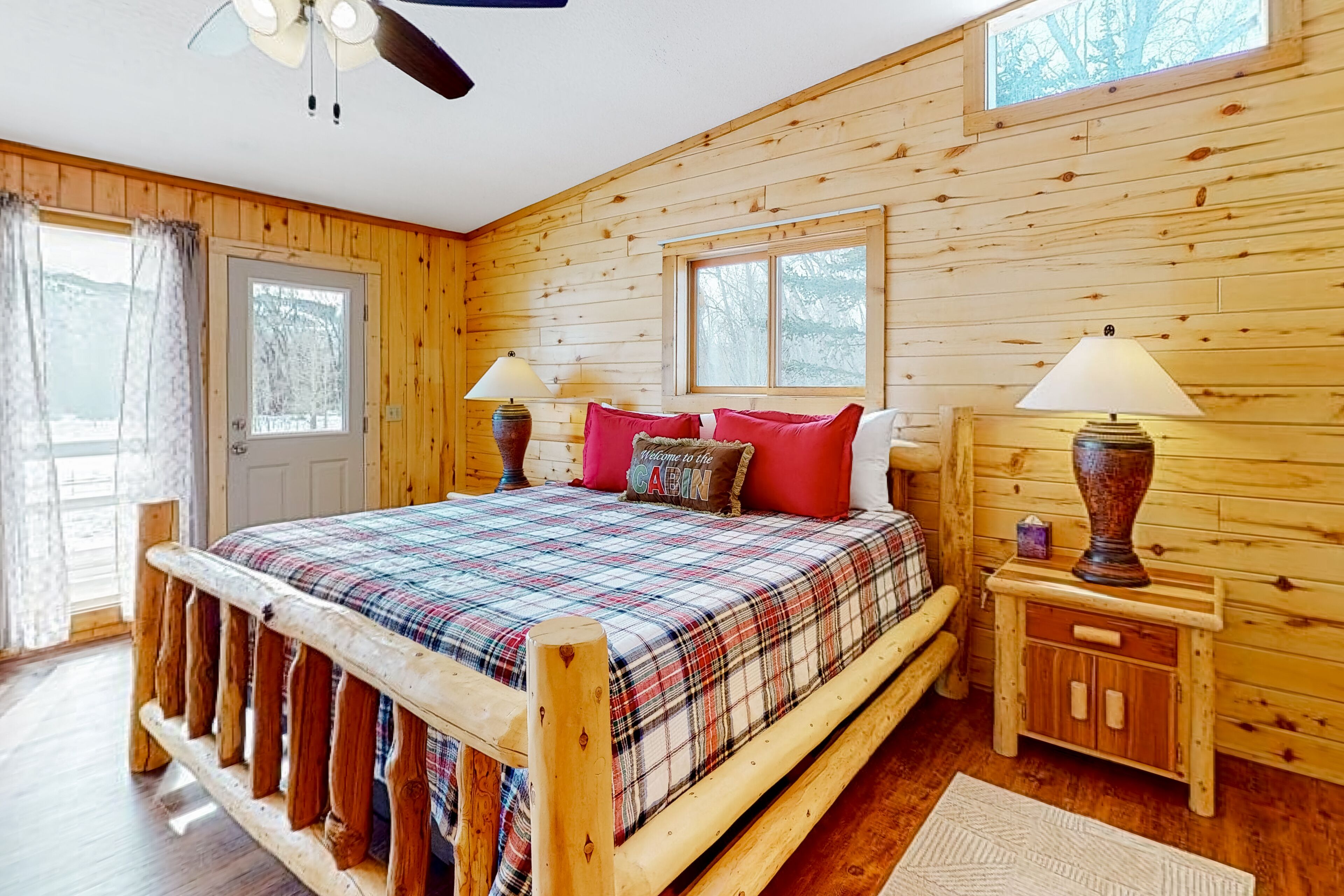 4 chambres, fer et planche à repasser, accès Internet, draps fournis