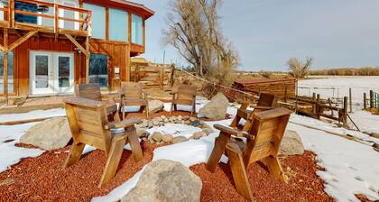 Secluded mountain-view home with hot tub, grill, firepit, wood stove, fireplace