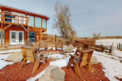 Secluded mountain-view home with hot tub, grill, firepit, wood stove, fireplace