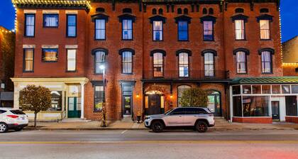 Historic Woodford Buffalo Trace Distil - Sleeps 24
