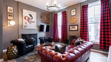 TV connectée, jeux vidéo, lecteur de DVD, livres