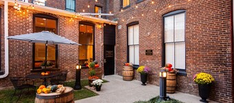 Wild Turkey Suite, The Woodford Hotel