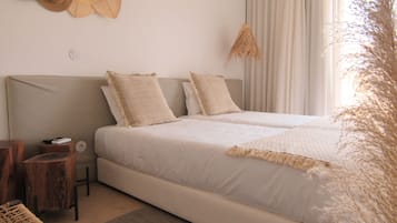 3 bedrooms, bed sheets