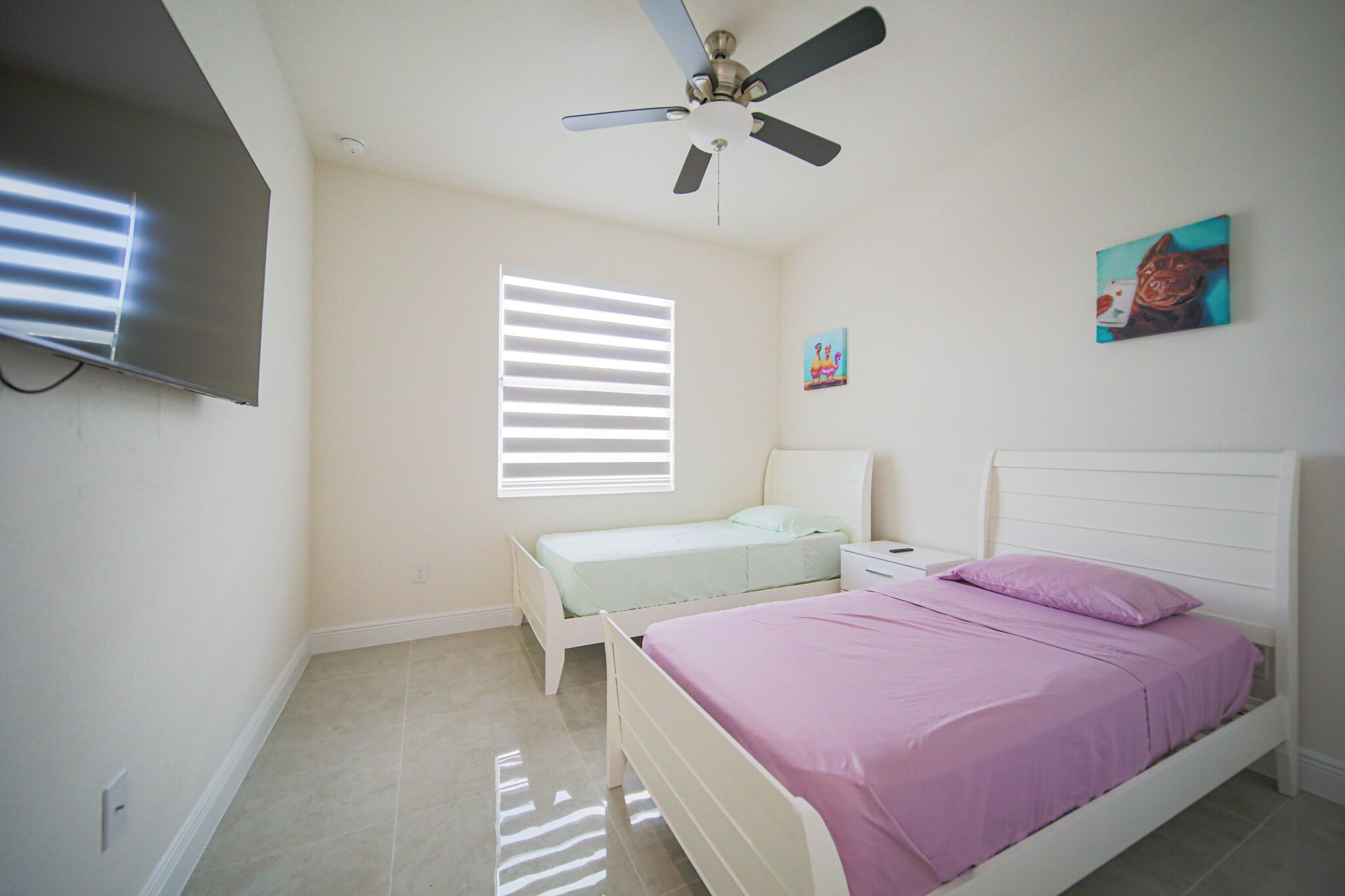 3 bedrooms, desk, iron/ironing board, travel cot