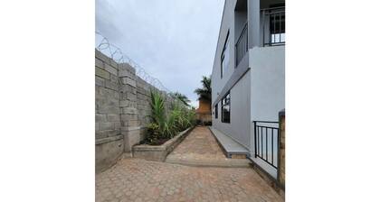 Home away from Home -Beautiful and Spacious House
