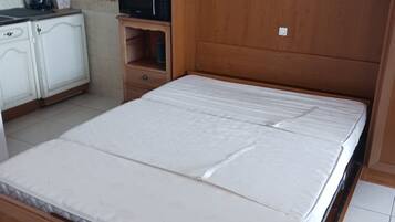 1 habitación y cuna de viaje