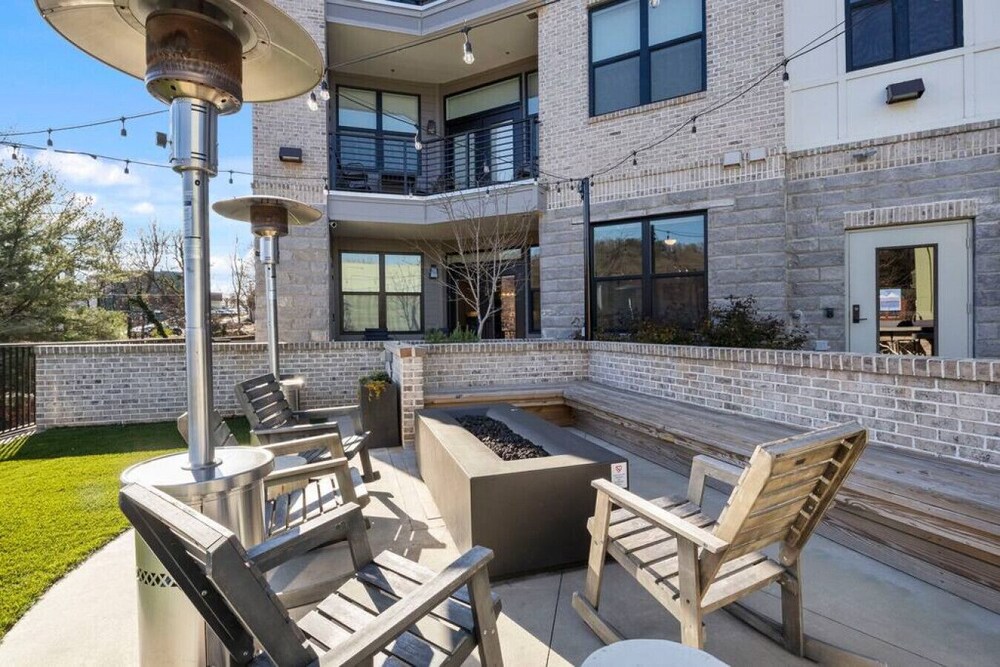 The Foundry Hotel Asheville, Curio Collection by Hilton