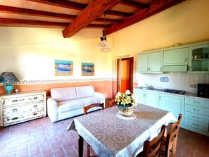Interior - Macchia al Pino farmhouse - two-room apartment with garden 10 (Toscana)