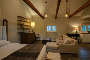 1 bedroom, iron/ironing board, travel cot, WiFi