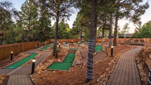 Property grounds - 1BD/Flagstaff w/Full Kitchen, W/D, Sleeper Sofa & Amazing Amenities!! (Flagstaff)