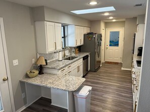 Fridge, microwave, oven, stovetop - Secluded Lake House on Lake Bob Sandlin with Private Boat Slip & Scenic Views (Pittsburg)