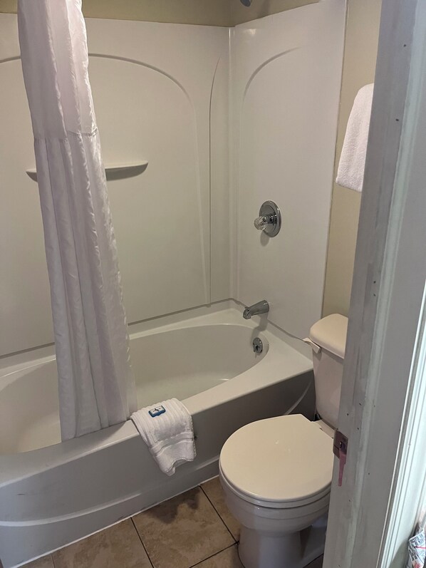 Gratis toiletartikelen, handdoeken, zeep, shampoo