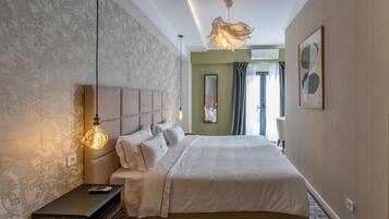 Luxury Double Room | Blackout drapes, free WiFi, bed sheets