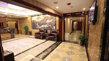 المنشأة من الداخل