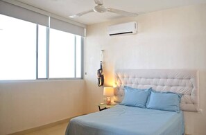 2 bedrooms, desk, free WiFi, bed sheets