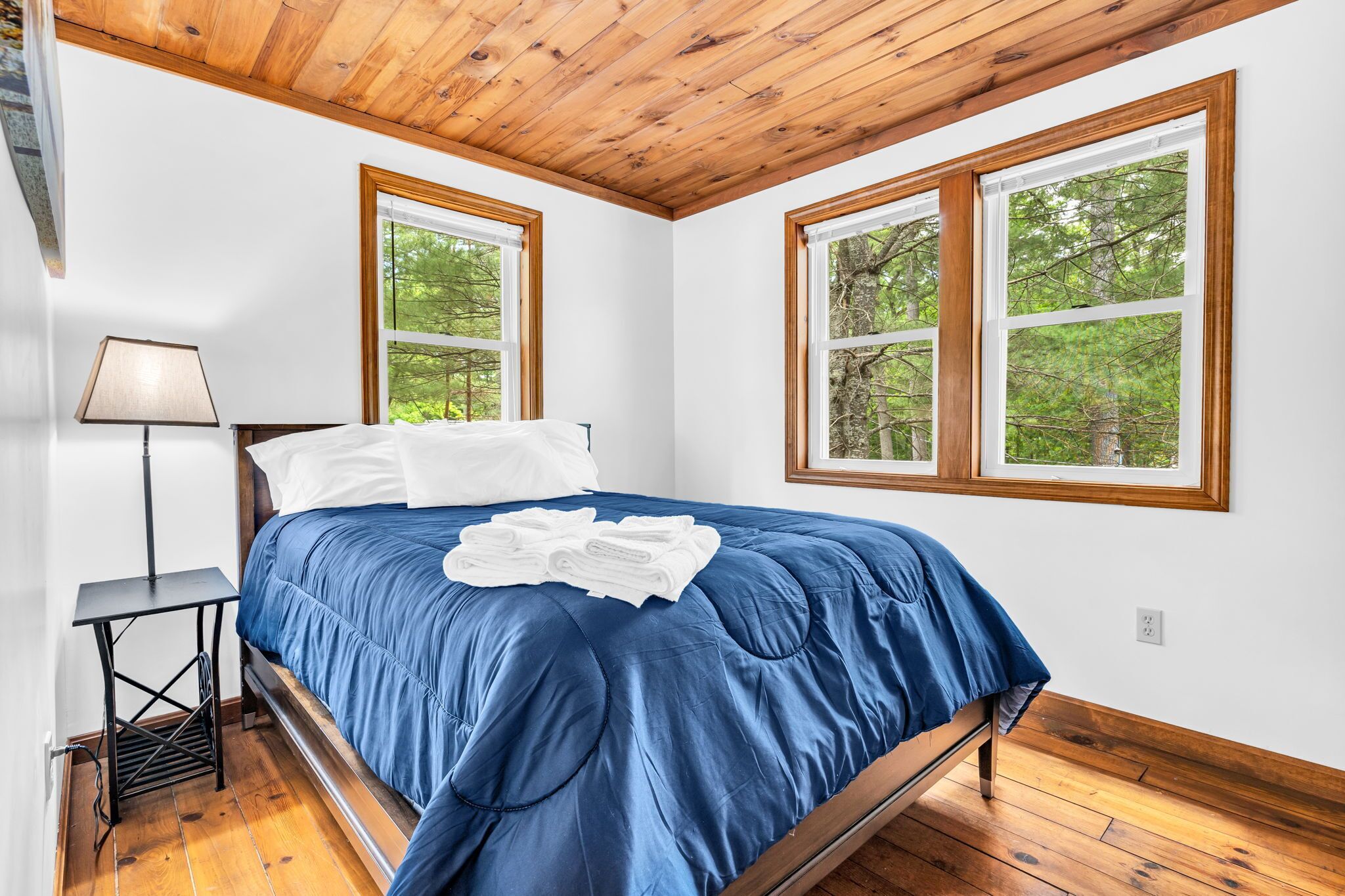 4 bedrooms, WiFi, bed sheets
