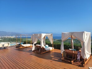 Terrace/patio - Vidanta Mexico PGA Week!! Stunning 5700 sqft condo w/ private entrance (Nuevo Vallarta)