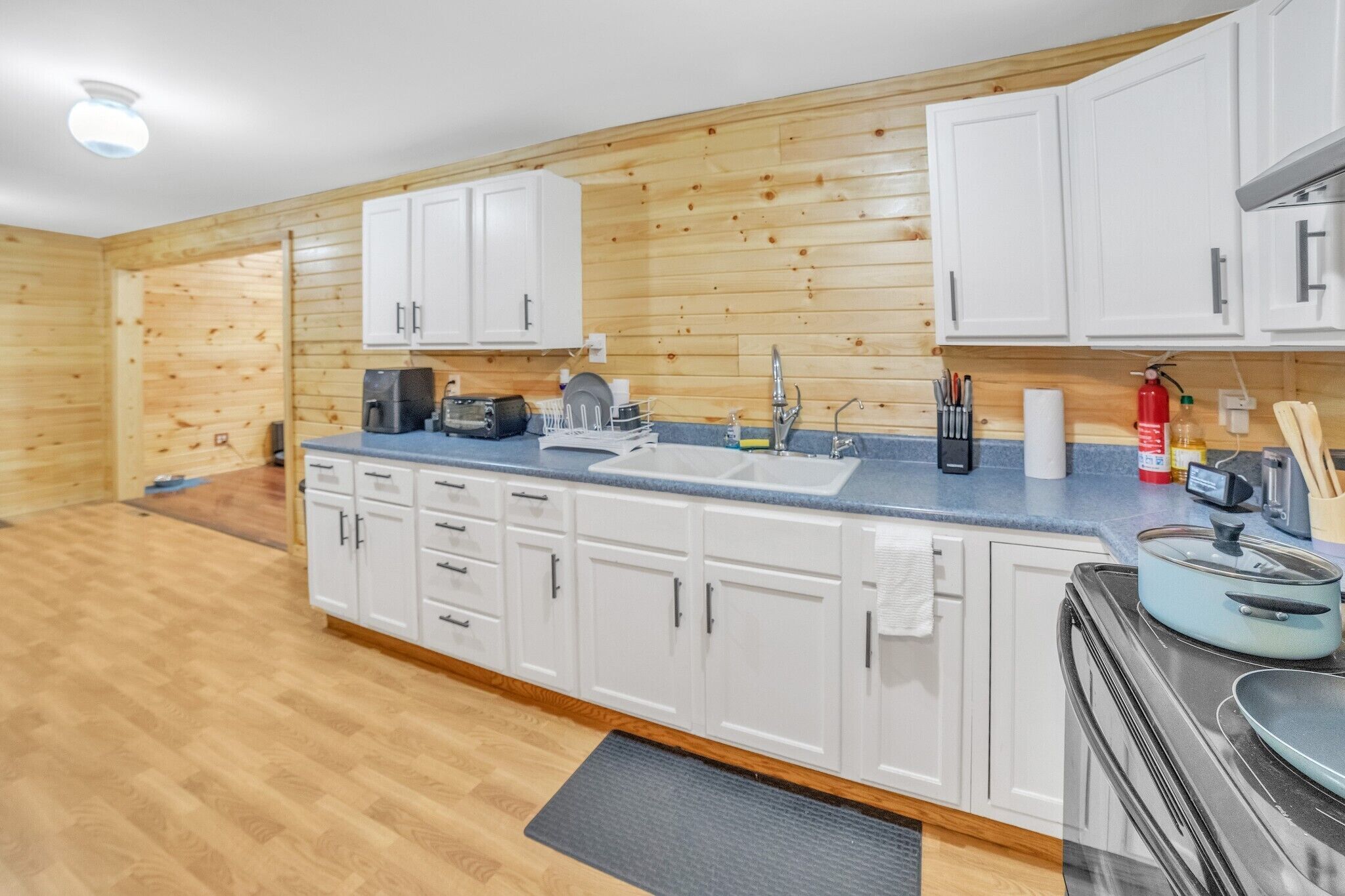 冰箱、微波炉、烤箱、炉灶