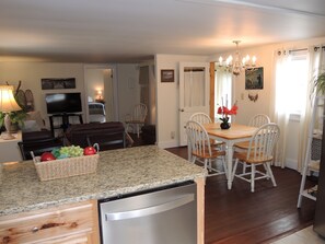 Dining - Eagle River Waterfront, Fishing, kayaks, paddleboards, updated, near Dreams Park (Portlandville)