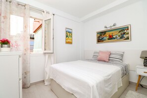 2 habitaciones, tabla de planchar con plancha y wifi gratis 