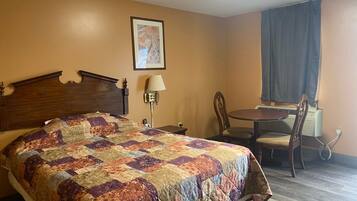 Basic Room | Free WiFi, bed sheets