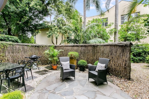 Cammeray - CAMM4 - Amherst St - Sunny 2BR Ground Floor Retreat with Courtyards Near Cammeray Village
