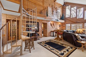 Interior - Spacious Mountain Home Near Skiing (Blowing Rock)