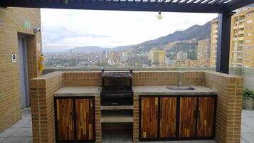 Smart TV 50 pulgadas con canales de televisión por cable, televisión