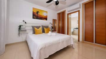 5 bedrooms, in-room safe, desk, iron/ironing board