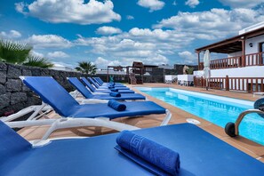 Pool - Villa Flavia - Private Pool, Jacuzzi, BBQ and Game Room By Lanzarote Vacation Home (Playa Blanca)