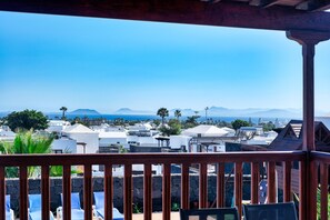 Property grounds - Villa Flavia - Private Pool, Jacuzzi, BBQ and Game Room By Lanzarote Vacation Home (Playa Blanca)