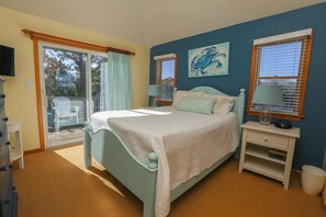 4 bedrooms, WiFi, bed sheets