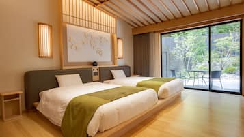 In-room safe, desk, free WiFi, bed sheets