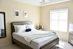 1 bedroom, in-room safe, desk, iron/ironing board