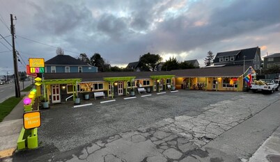 The Star Trek - USS Enterprise Room at the Itty Bitty Inn