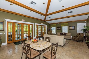 Immagine non classificata, 2 di 14, pulsante