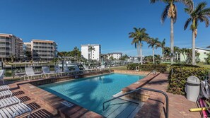 Imagen sin descripción, 3 de 21, botón