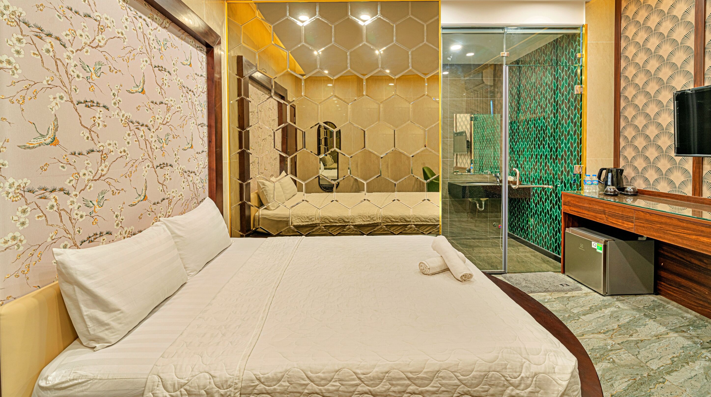 Superior Double Room | Egyptian cotton sheets, premium bedding, memory foam beds, minibar