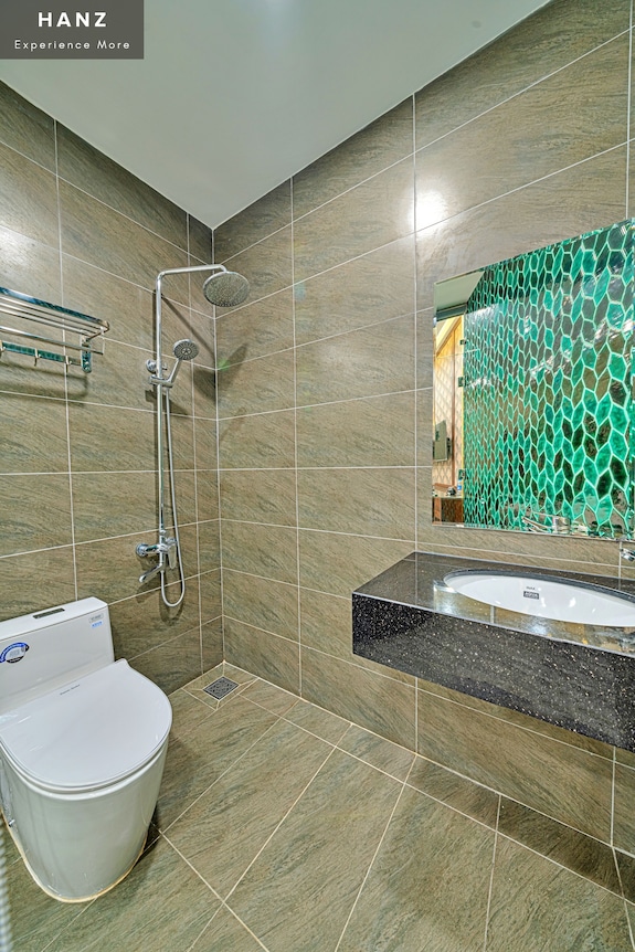 S79 T68 Hotel Go Vap Reviews, Deals & Photos 2026 - Expedia S79 T68 Hotel Go Vap Reviews, Deals & Photos 2026 - Expedia