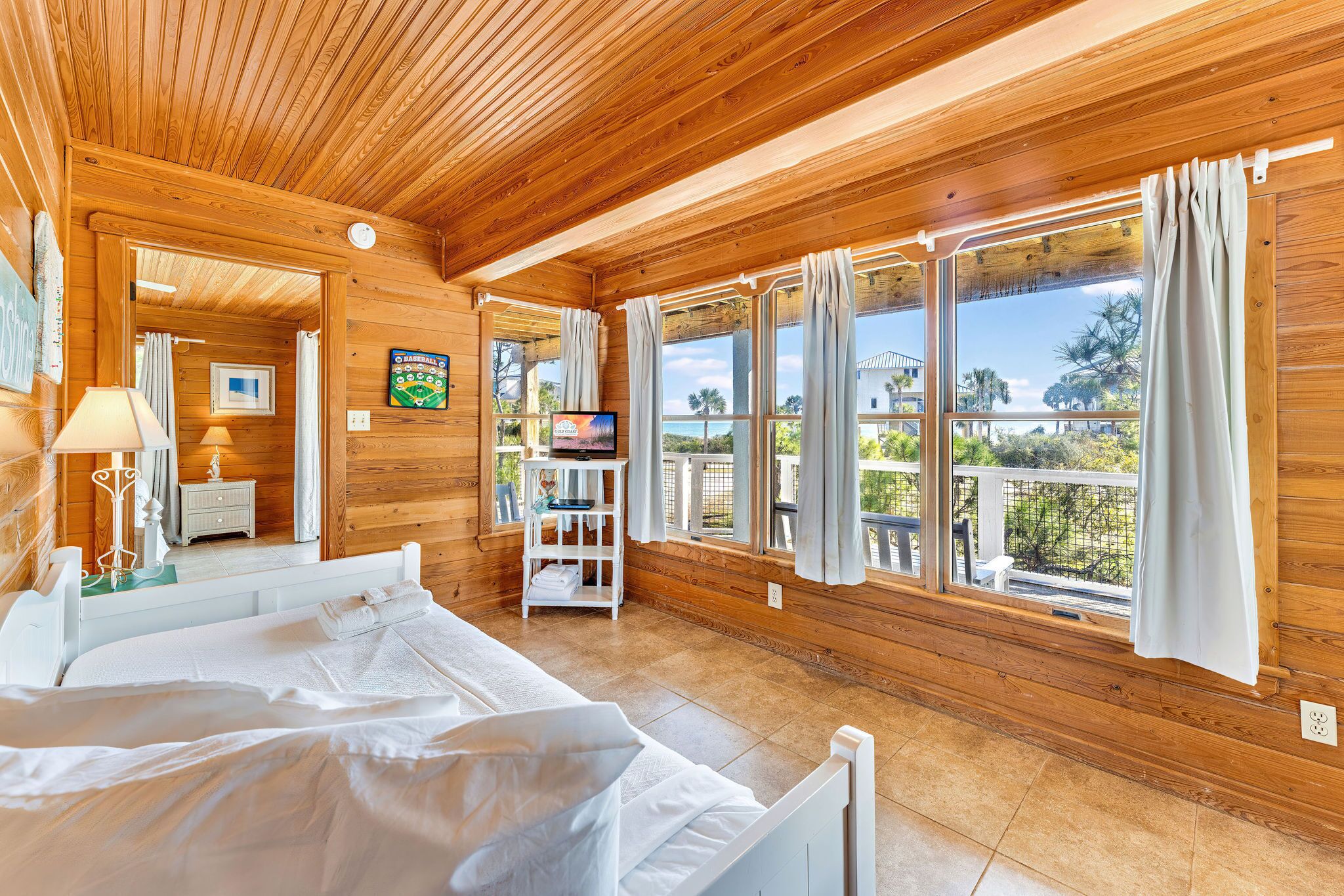 4 bedrooms, free WiFi