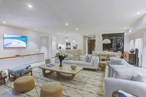 Smart TV, books, stereo, printers